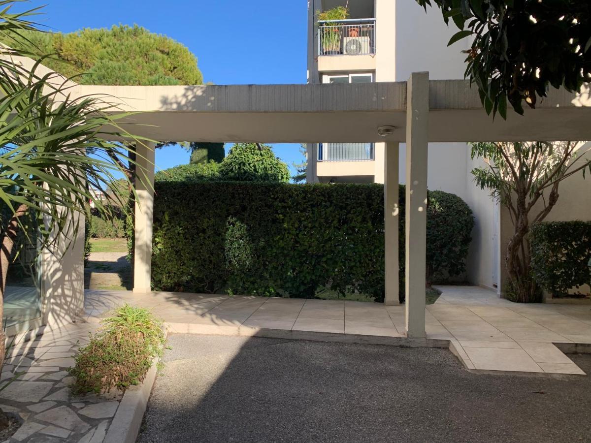 Superbe Studio En Residence Proche De La Mer Cagnes-sur-Mer Buitenkant foto
